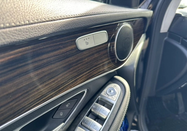 Mercedes-Benz GLC cena 149999 przebieg: 180000, rok produkcji 2017 z Kielce małe 79